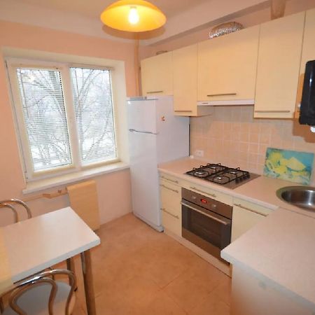 Guest House Otradny For 3 Rooms Київ Екстер'єр фото