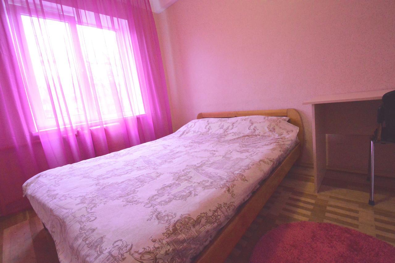 Guest House Otradny For 3 Rooms Київ Екстер'єр фото